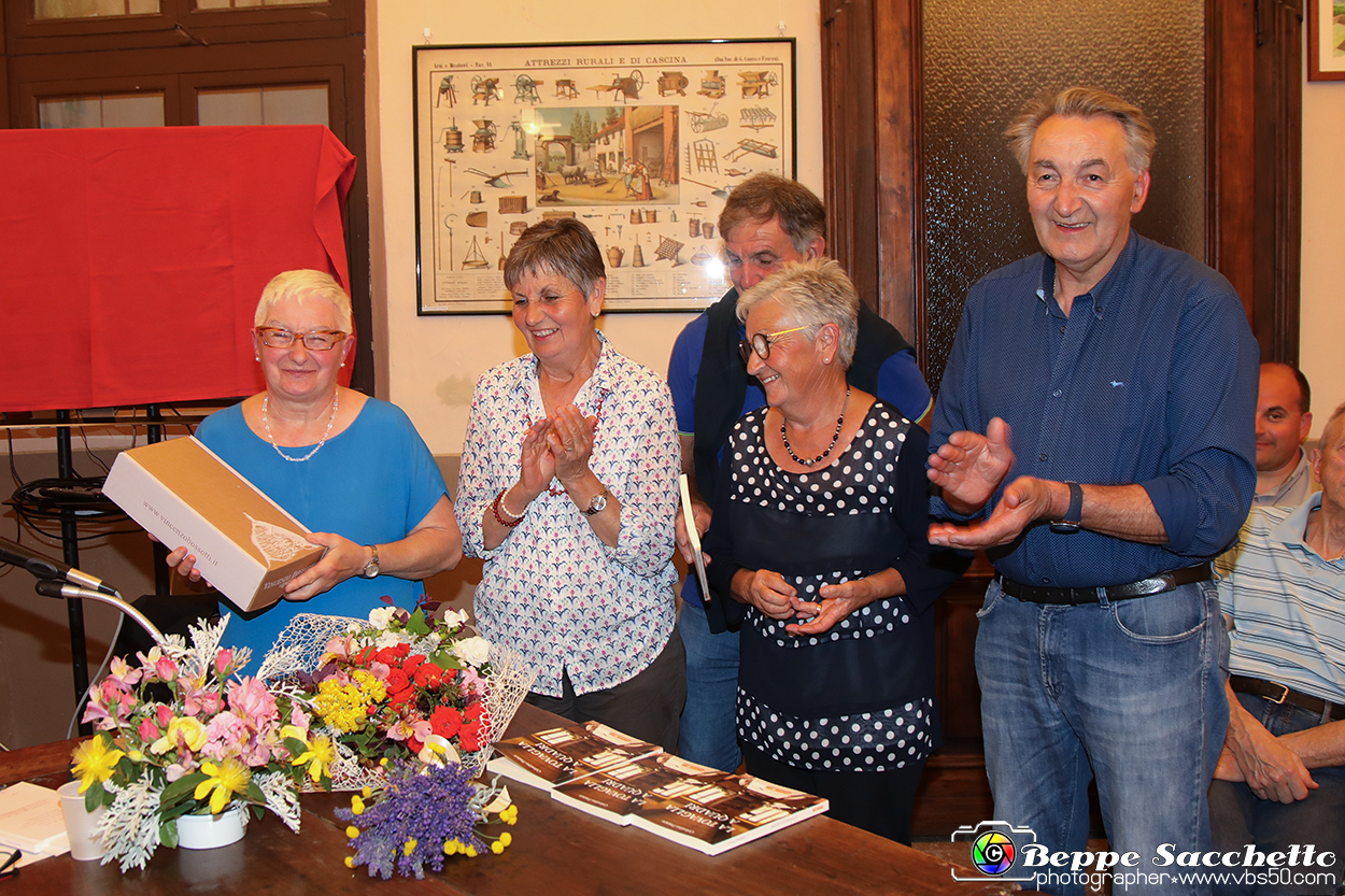 VBS_3444 - Presentazione libro 'La tovaglia a quadri' di Celestina Franco.jpg